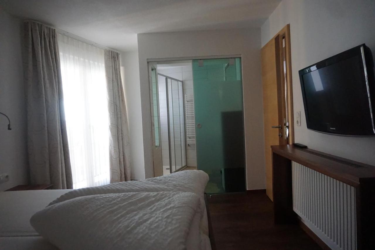 Alaska Appartment อิสชเกิล ภายนอก รูปภาพ
